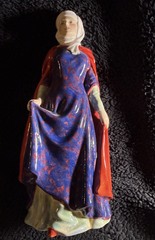 Royal Doulton Eleanor of Provence  (1222-1291) Fine Bone China Figurine.  Made in England.  